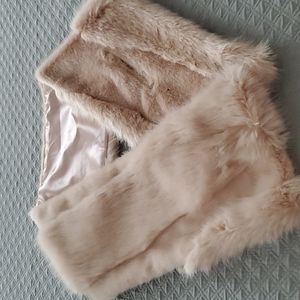 Banana Republic Faux Fur Wrap NWOT